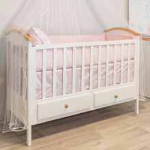 Cargar imagen en el visor de la galería, Cuna Brontë