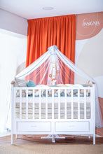 Cargar imagen en el visor de la galería, Cuna Brontë