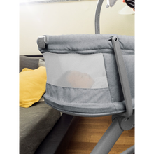 Cargar imagen en el visor de la galería, Cunita Chicco Baby Hug Air 4 en 1